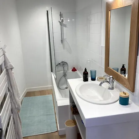 Centre Maison 5 Avec 5 Sdb & Grand Jardin *