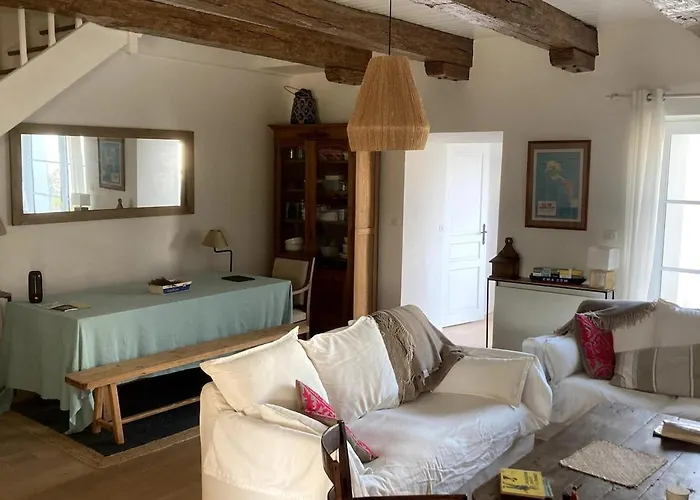 Hébergement de vacances Centre Maison 5 Avec 5 Sdb&grand Jardin *